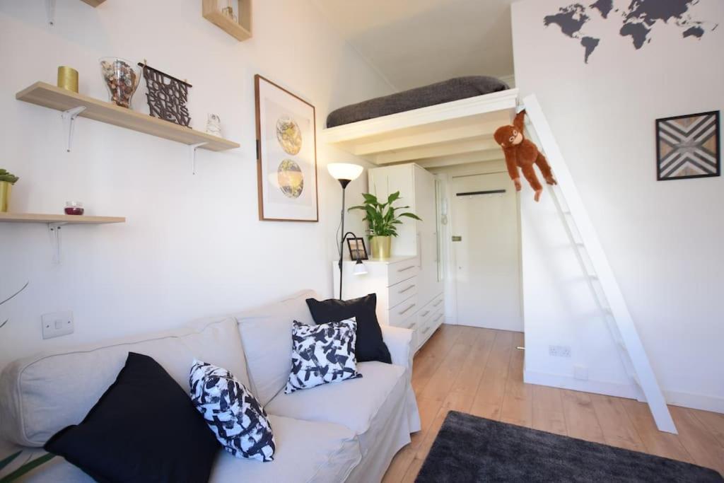 Stylish Studio Apartment Camden ลอนดอน ภายนอก รูปภาพ